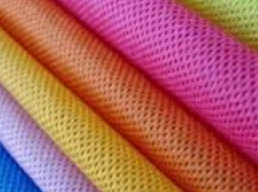 Multi-color PP nonwoven fabric